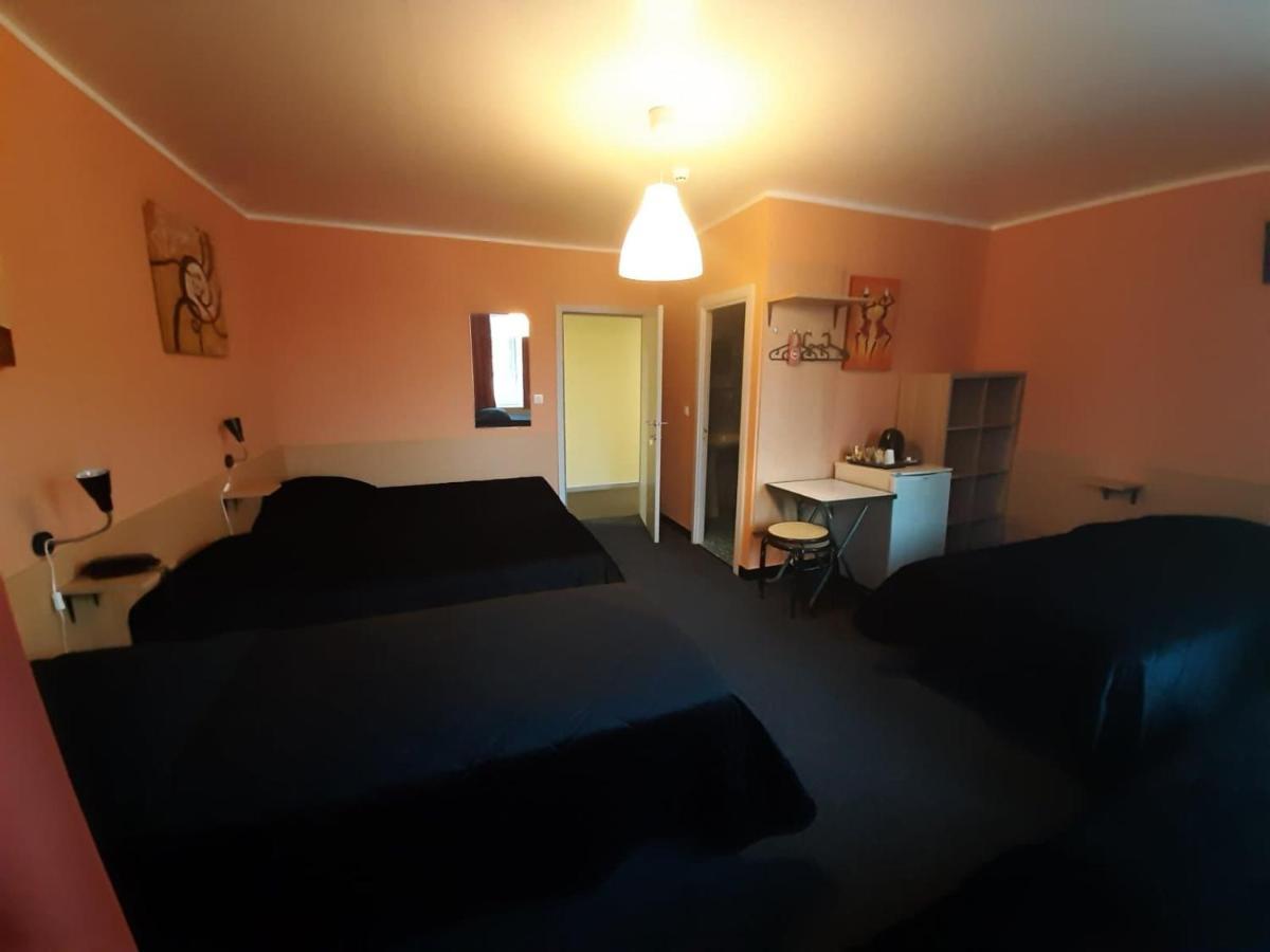 Hotel Melissa Péruwelz Eksteriør bilde