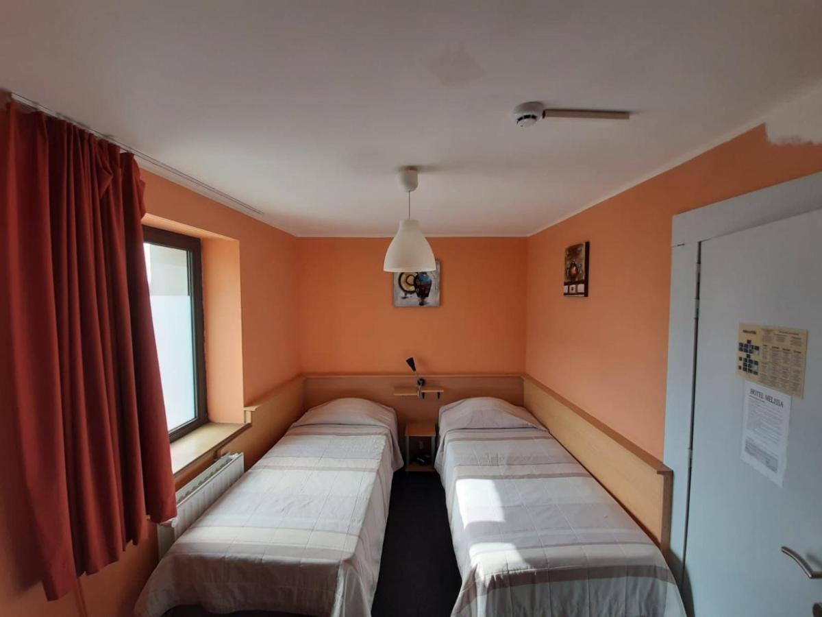 Hotel Melissa Péruwelz Eksteriør bilde