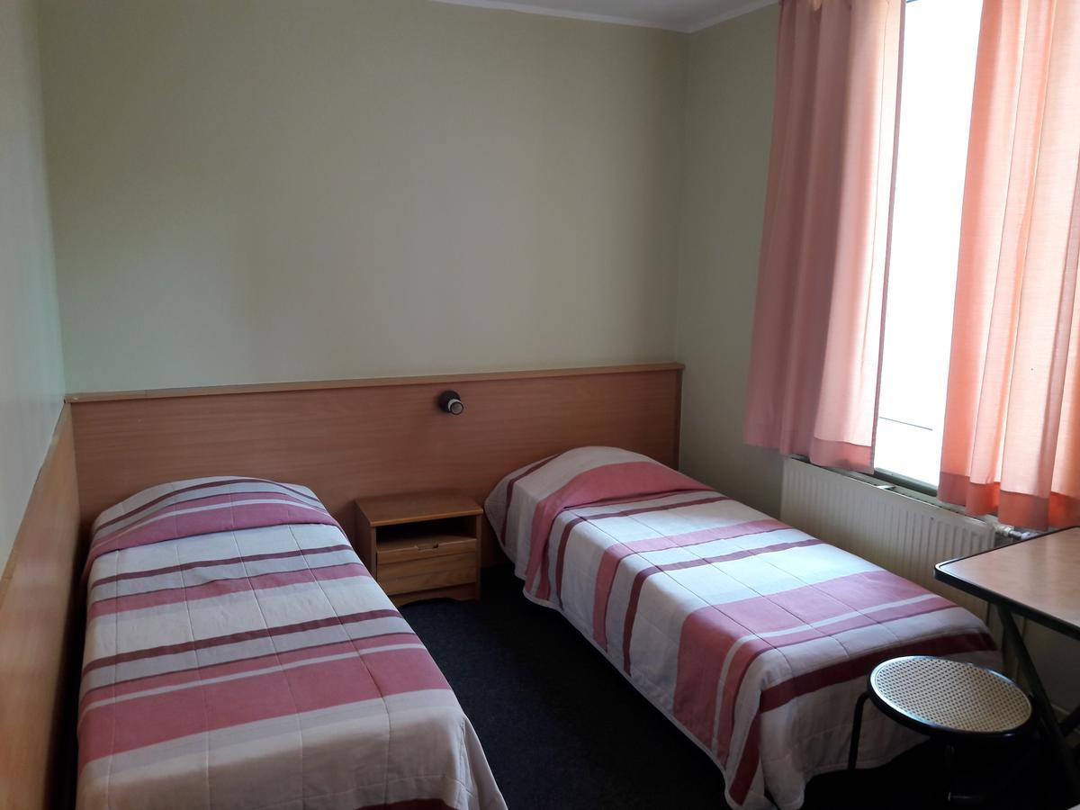 Hotel Melissa Péruwelz Eksteriør bilde
